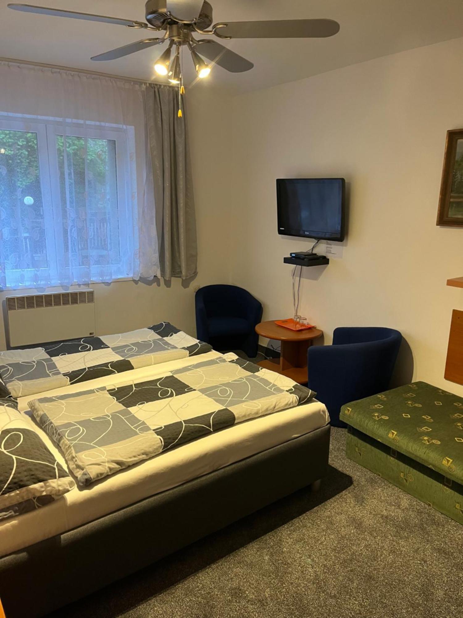 Penzion Vilo Bratislava Exteriör bild